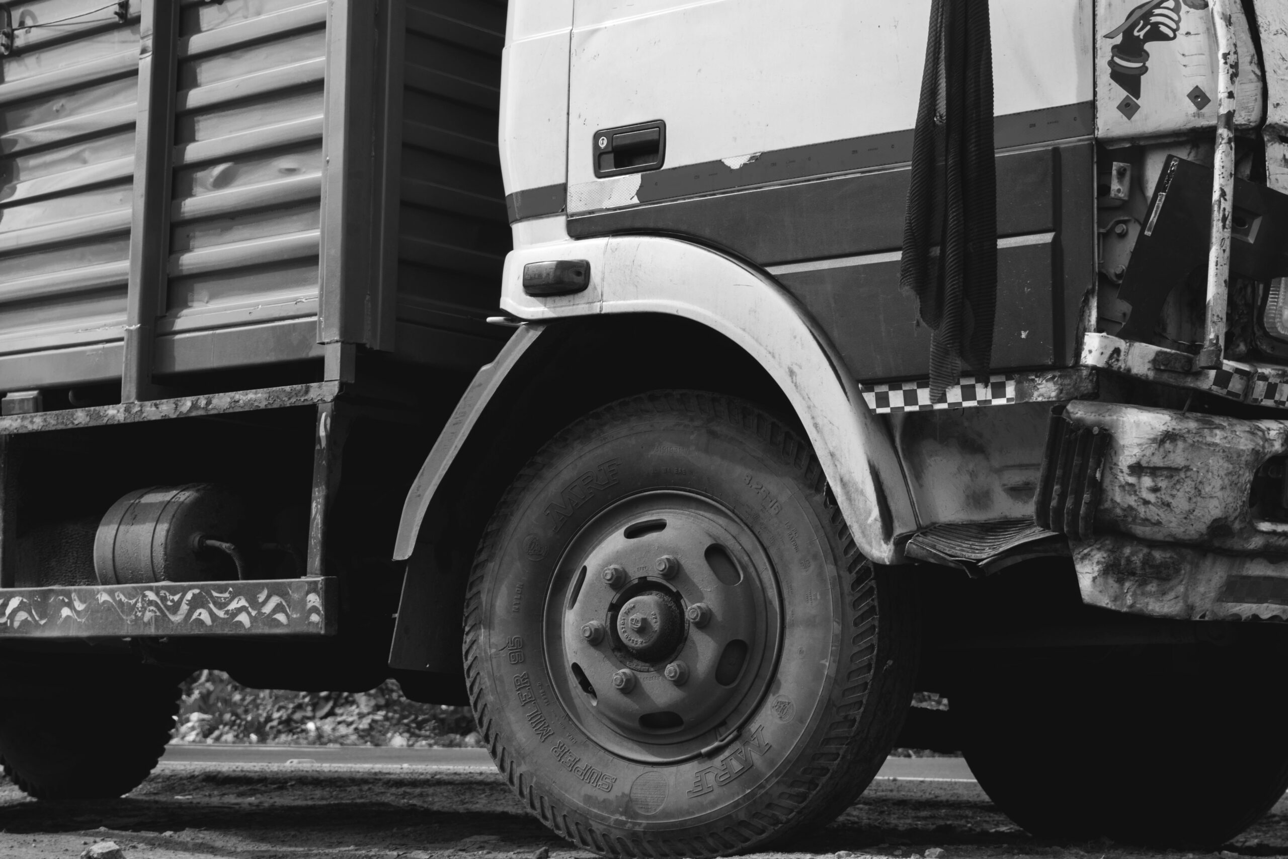 Truck Accident Lawyers in Palmdale,
